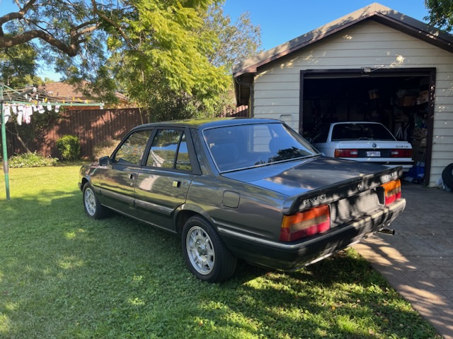 1985 Peugeot 505 GTI – Star Cars Agency