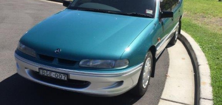 Holden 1994 Executive Sedan front and passenger side